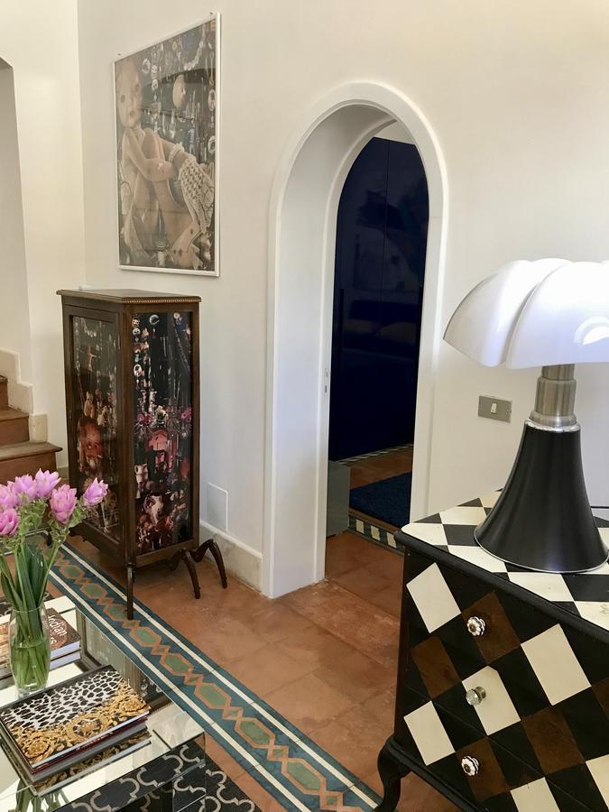 Bed & Breakfast Art To Design